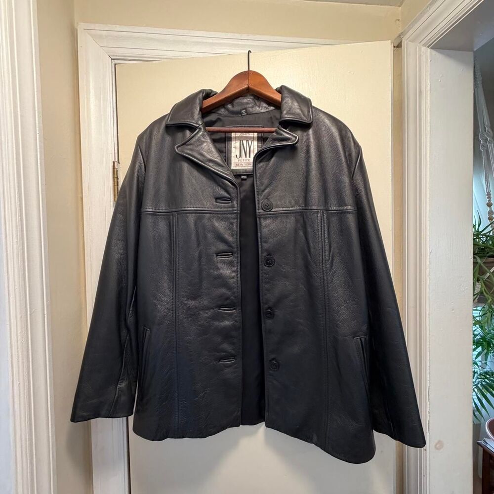 vintage 90s Jones New York black leather jacket PM minimalist capsule parisian
